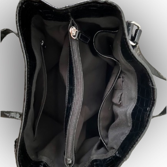 Liz Claiborne Black Tote Bag - Picture 5 of 5